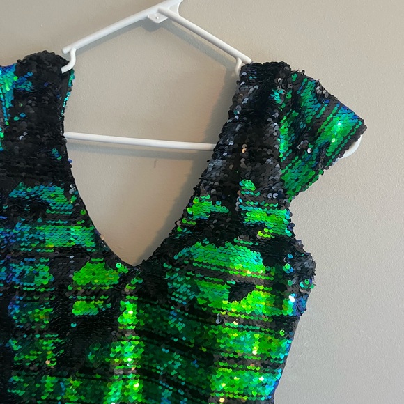 Dear Moon Cap Sleeve Sequin Striped Bodycon Dress Size 1 - Picture 3 of 9